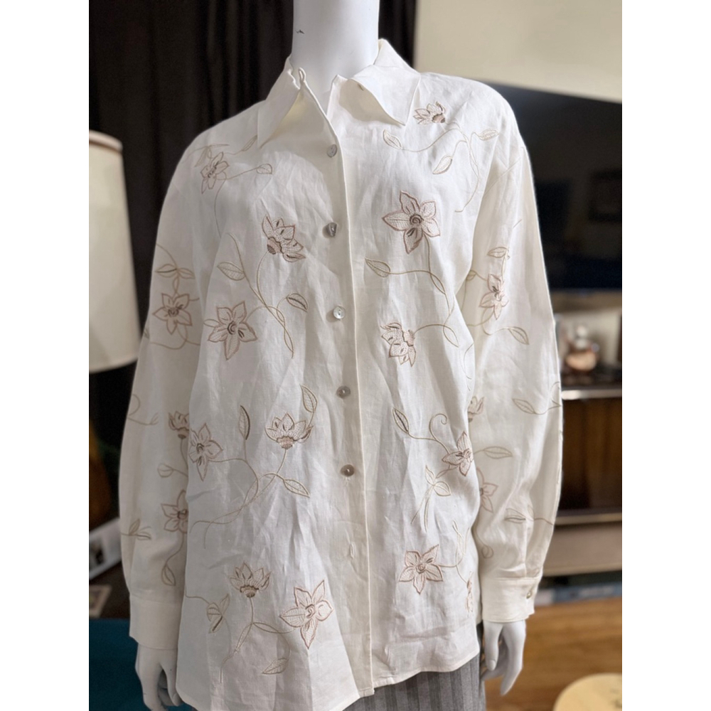 C.B. Studio White Linen Embroidered Button Down Shirt M
